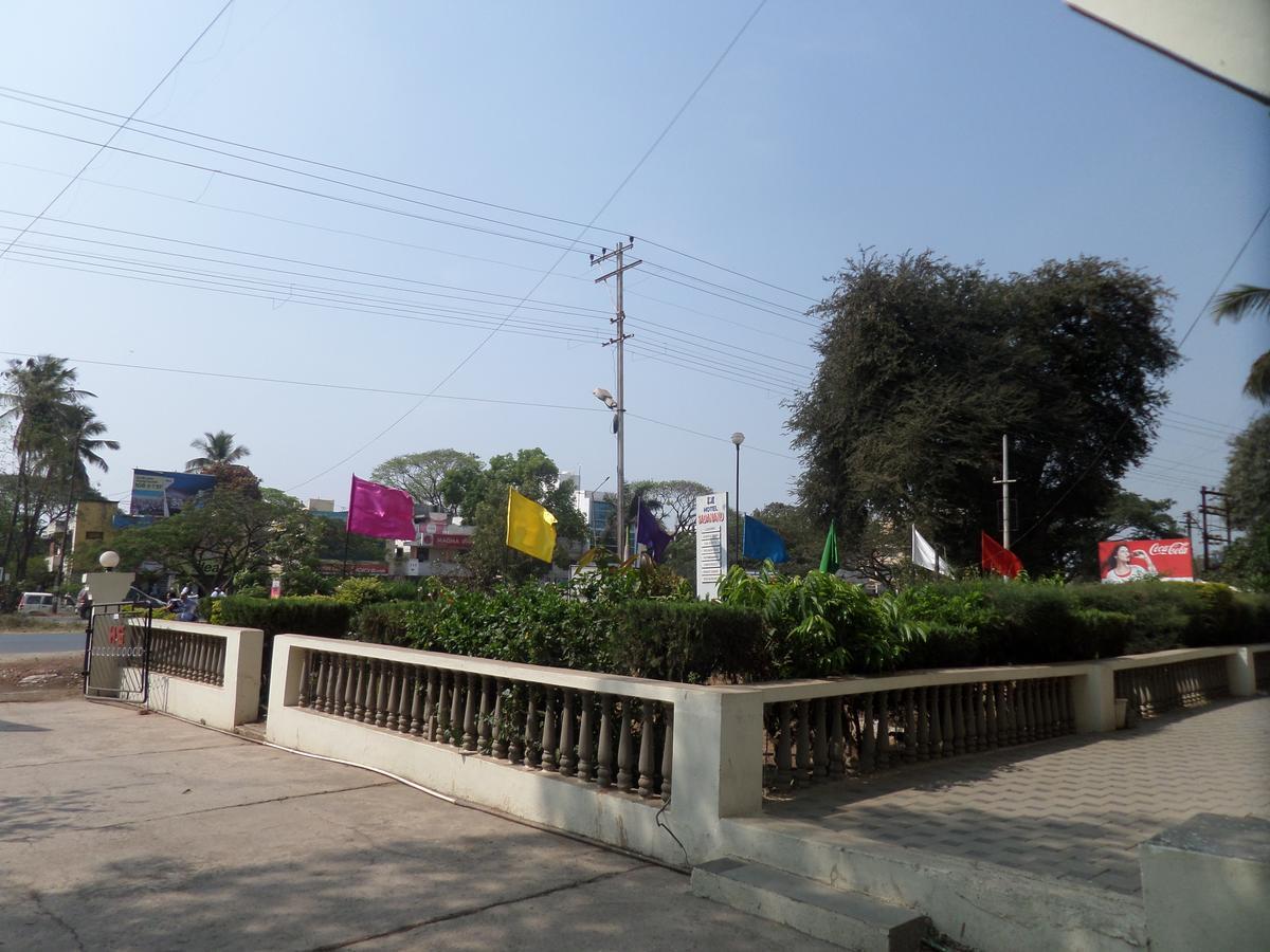Hotel Sadanand Sāngli Exterior foto